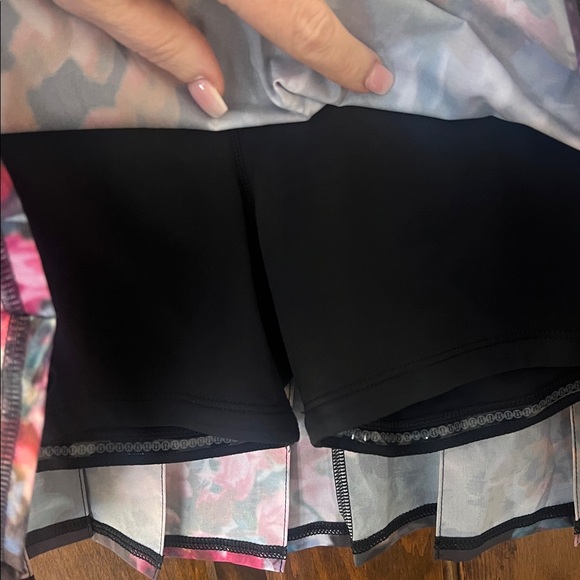 NWT Lululemon Run: Pacesetter Skirt Size 8 Tall Floral Spring Has Sprung - Picture 7 of 8